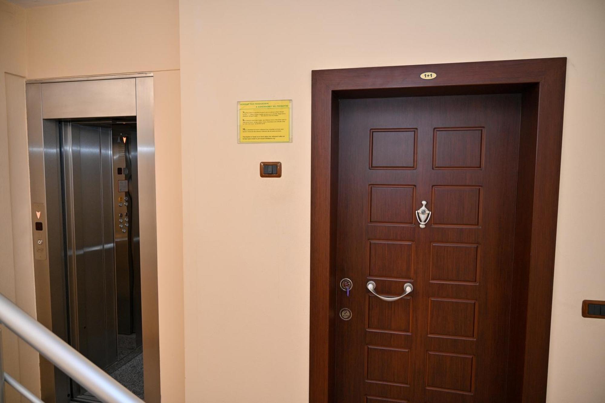 Hotel Vila Emes Durrës Eksteriør bilde