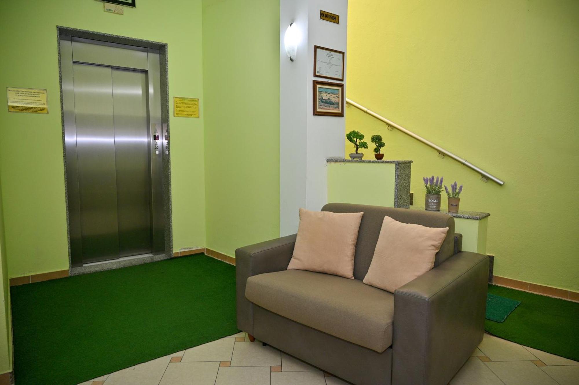 Hotel Vila Emes Durrës Eksteriør bilde